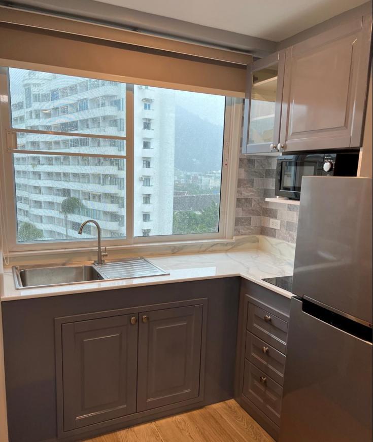 Private Modern Apartments By Patong Vacation Rentals Located In The Heart Of Patong, Walking Distance To The Beach, Kitchen, Private Bathroom, Seating Area, 65" Smart Tv With Free Wifi Exteriör bild