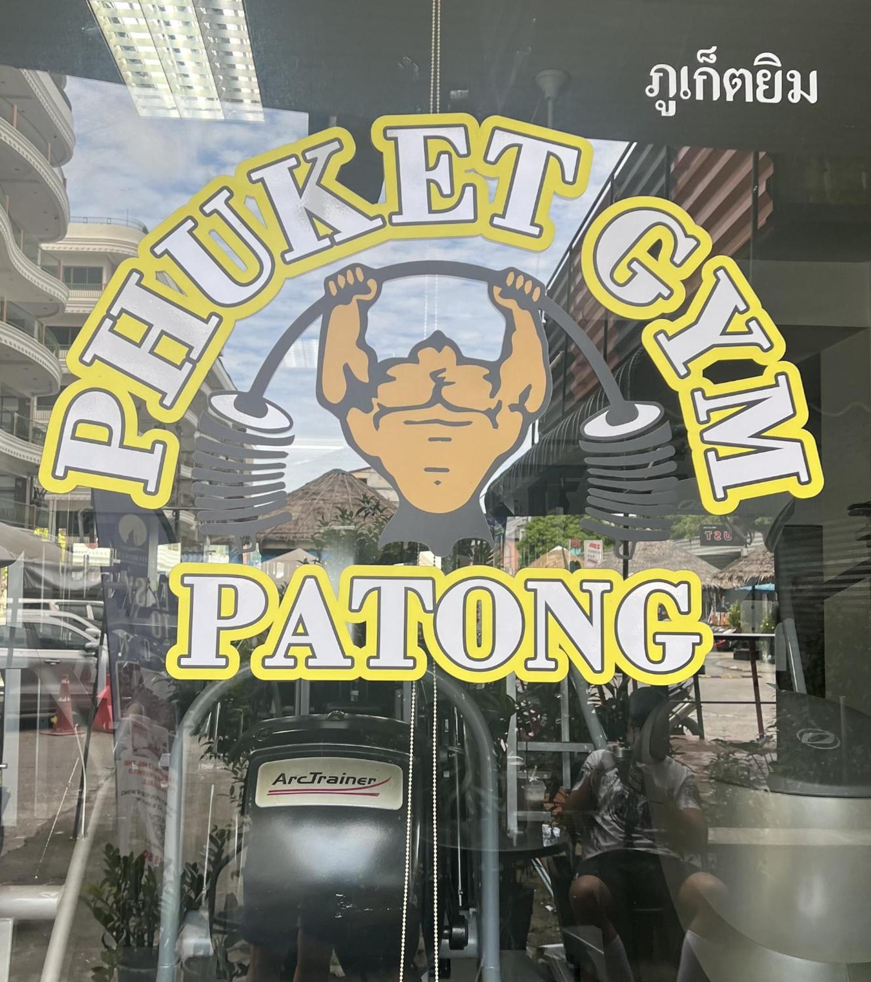 Private Modern Apartments By Patong Vacation Rentals Located In The Heart Of Patong, Walking Distance To The Beach, Kitchen, Private Bathroom, Seating Area, 65" Smart Tv With Free Wifi Exteriör bild