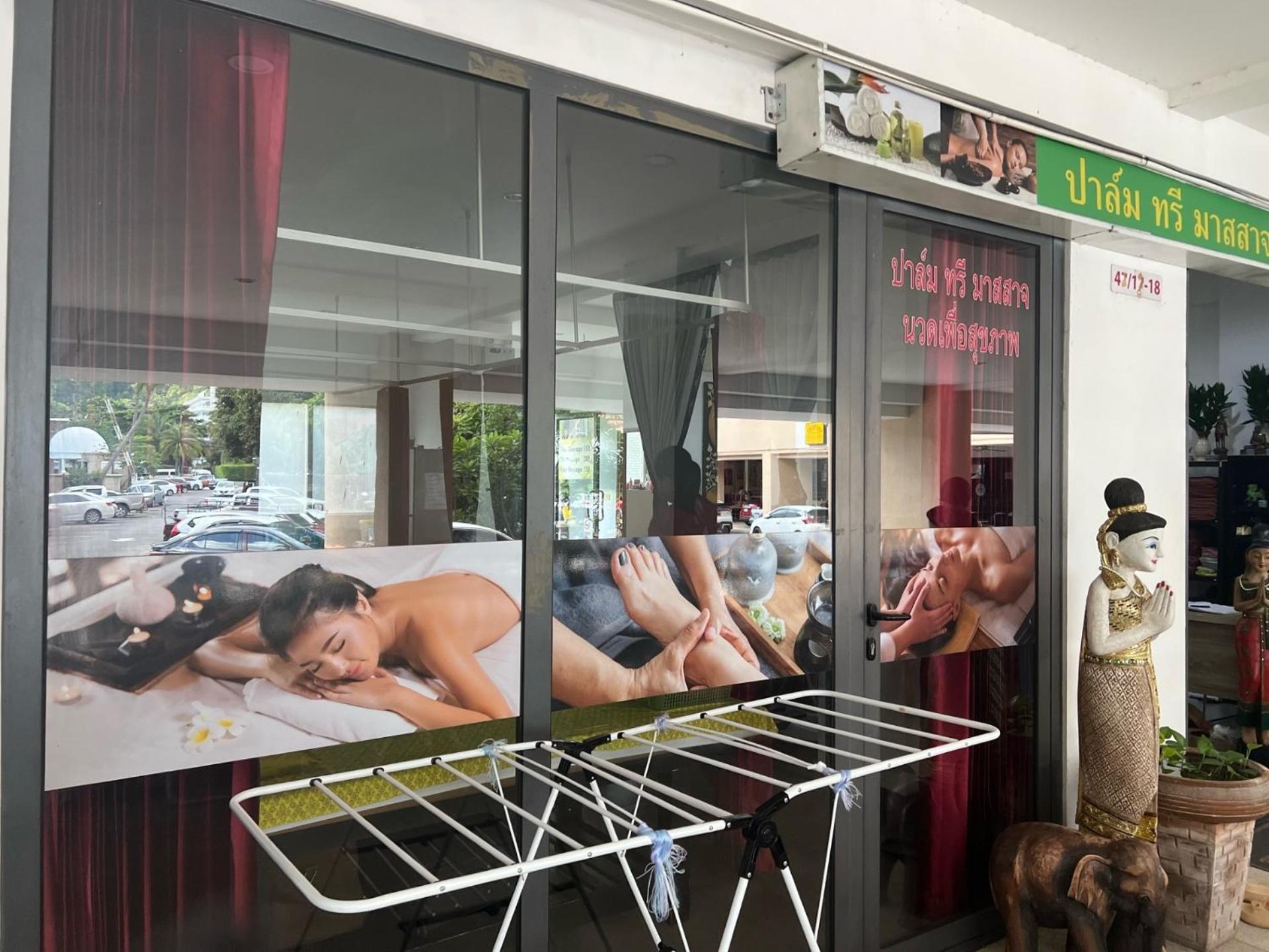 Private Modern Apartments By Patong Vacation Rentals Located In The Heart Of Patong, Walking Distance To The Beach, Kitchen, Private Bathroom, Seating Area, 65" Smart Tv With Free Wifi Exteriör bild